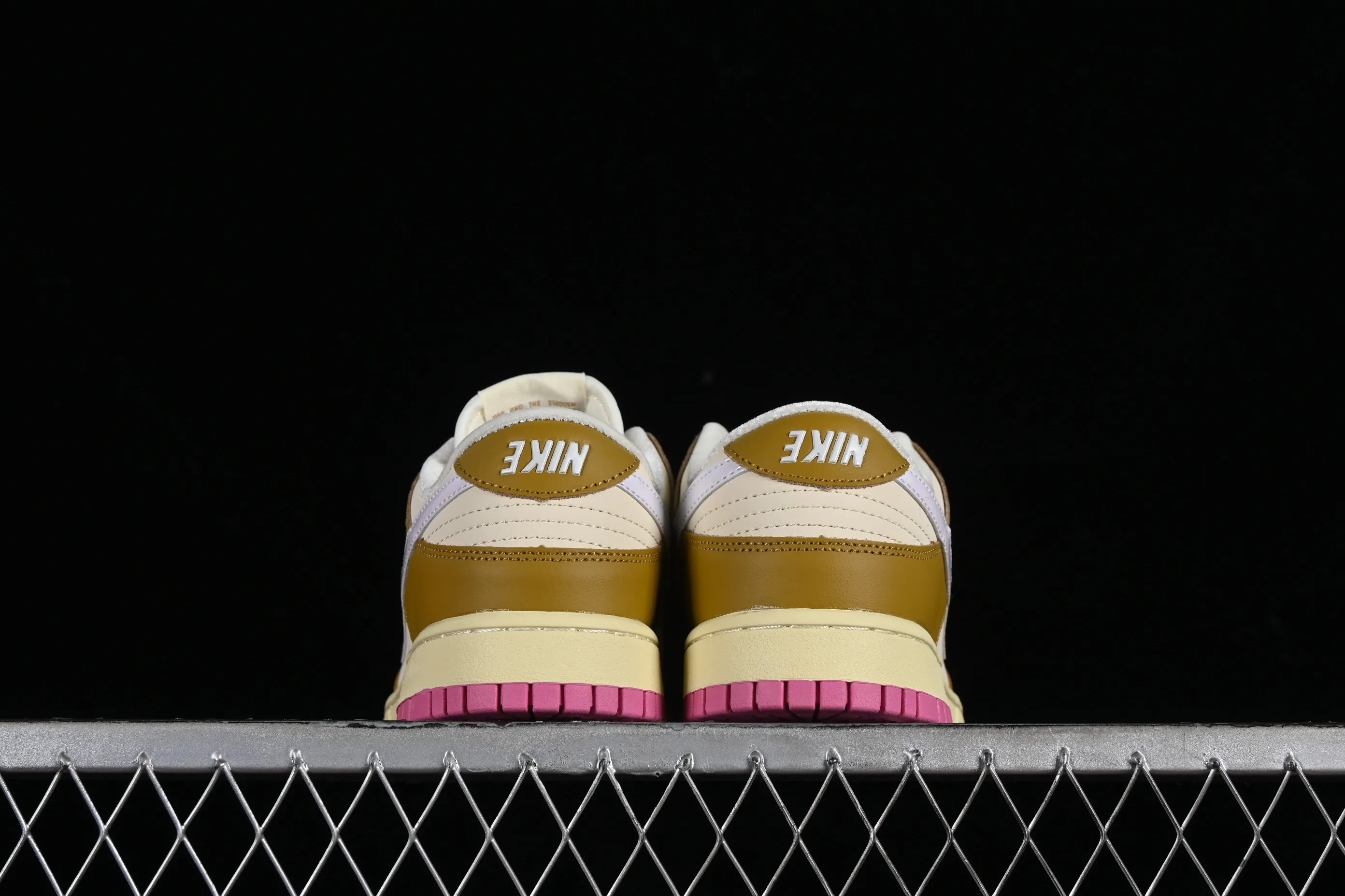 All categories Nk SB Dunk series Nk SB Dunk Low low-top sneakers Nk Dunk Low "Just Do It" pink SB low-top casual sneakers FD8683-700